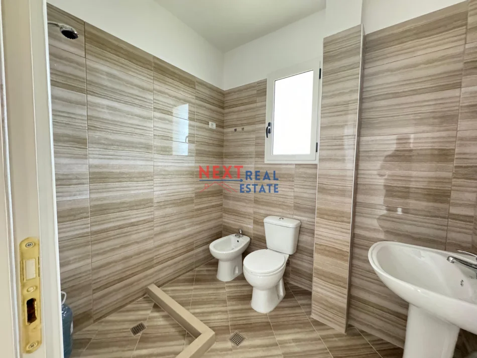 Vlore, shitet apartament 1+1+Ballkon , 85 m² 85.000 € (PORCELANOSA)