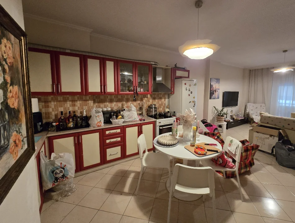 Tirane, shitet apartament 1+1 Kati 2, 77 m² 91.500 € (CASA ITALIA)