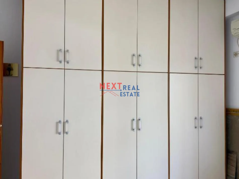 Vlore, jepet me qera apartament 2+1+Aneks+Ballkon , 500 € (LUNGOMARE)