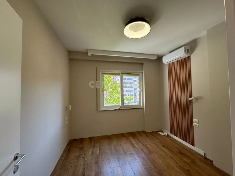 Shqiperi, shitet apartament 2+1, Kati 3, 86 m² 130,000 € (Astir)