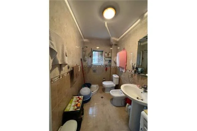 Tirane, jepet me qera apartament 2+1+A+BLK Kati 3, 100 m² 450 Euro (Ish Restorant Durresi)