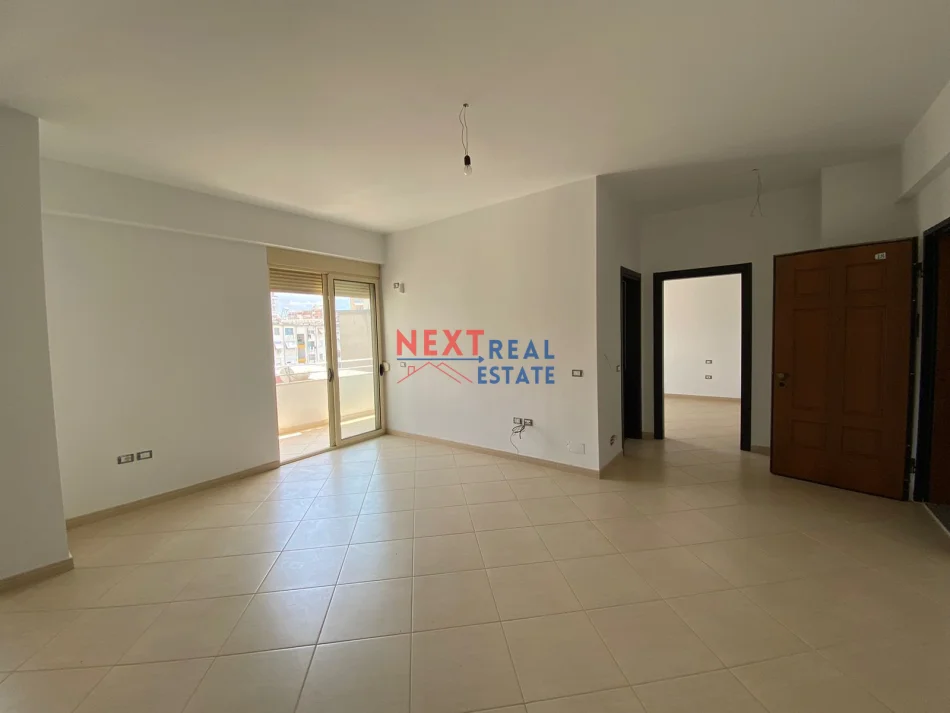 REZERVO PRONEN VETEM ME 500€! Vlore, shitet apartament 1+1+Ballkon , 74 m² 85.000 € (COLE)