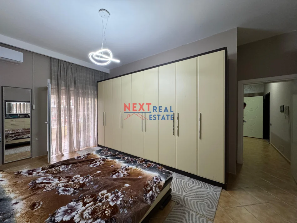 Vlore, shitet apartament 1+1+Ballkon , 84 m² 235.000 € (lungomare)