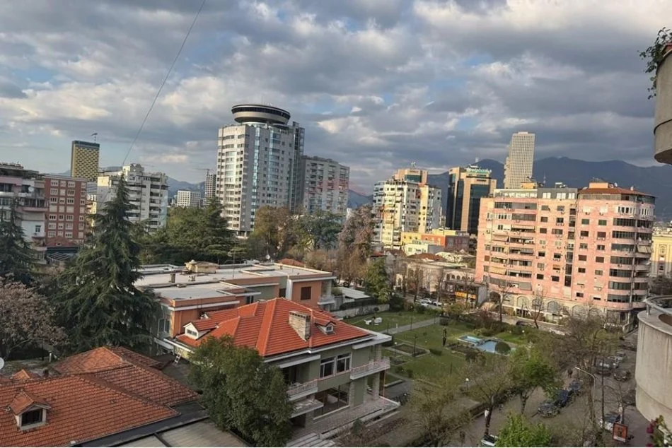 shitet , 112 m² (APARTAMENT 2+1 PER SHITJE NE BLLOK)