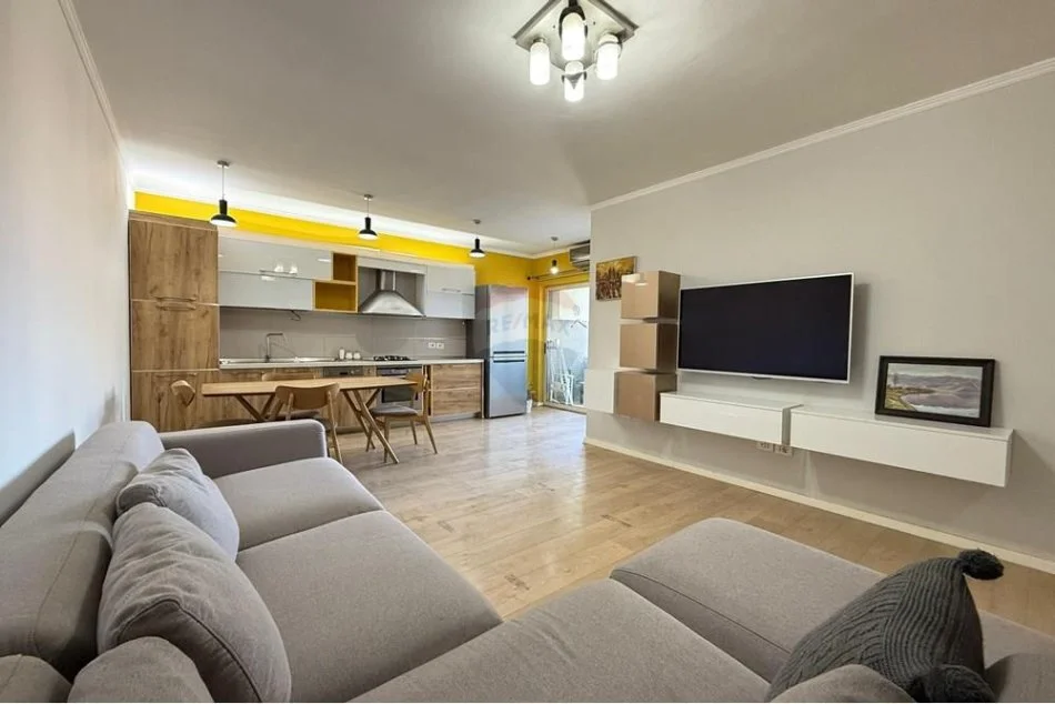 Tirane, shitet apartament 2+1 , 98 m² 189.000 € (Kompleksi Kontakt)