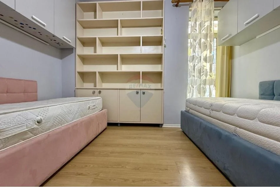 Tirane, shitet apartament 2+1 , 98 m² 189.000 € (Kompleksi Kontakt)