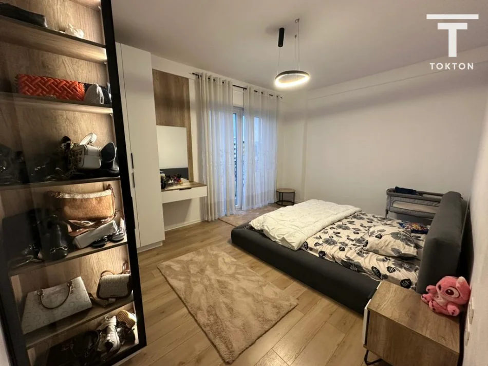 Tirane, shitet apartament 2+1+Ballkon Kati 5, 105 m² 150.000 € 
