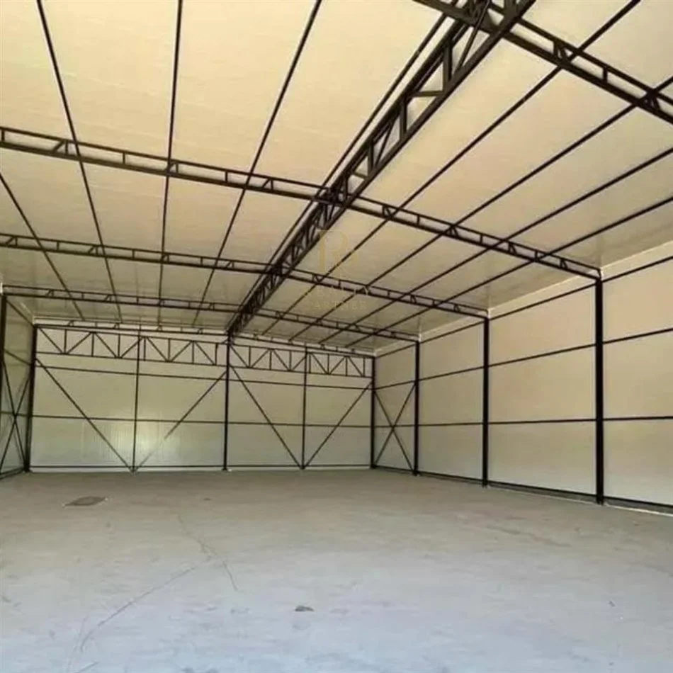 Tirane, jepet me qera magazine Kati 0, 700 m² 2.400 € (AUTOSTRADA TIRANE DURRES)