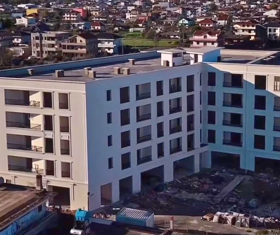 Tirane, shes apartament 2+1 , 102 m² 85.000 € (Qendër Kamëz)