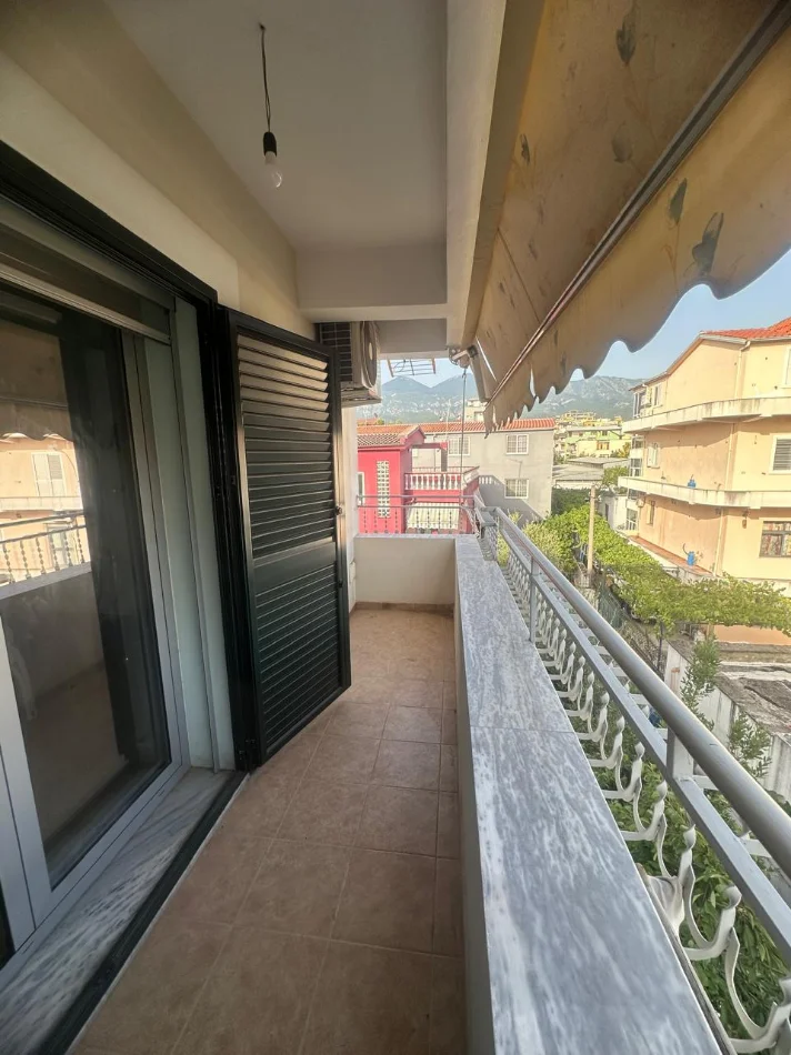 Tirane, jepet me qera nga Pronari, pa-komision Vile Vile 3 Katshe Kati 2, 599 m² 4.000 €