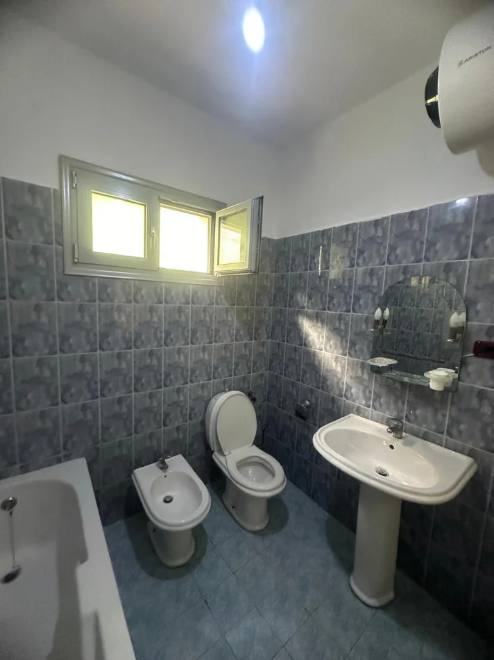 Tirane, jepet me qera nga Pronari, pa-komision Vile Vile 3 Katshe Kati 2, 599 m² 4.000 €