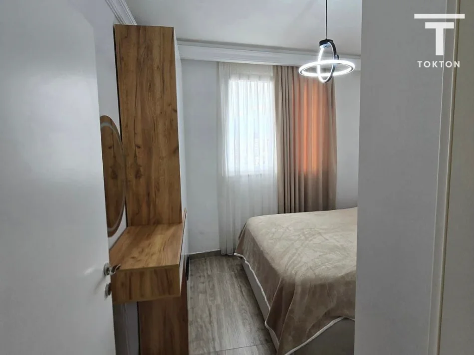Tirane, shitet apartament 1+1 Kati 6, 67 m² 140.000 € (rruga Kavajes)