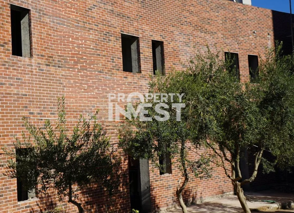 Tirane, shitet apartament duplex 3+1 Kati 1, 189 m² 300.000 € (Kodra e Diellit)