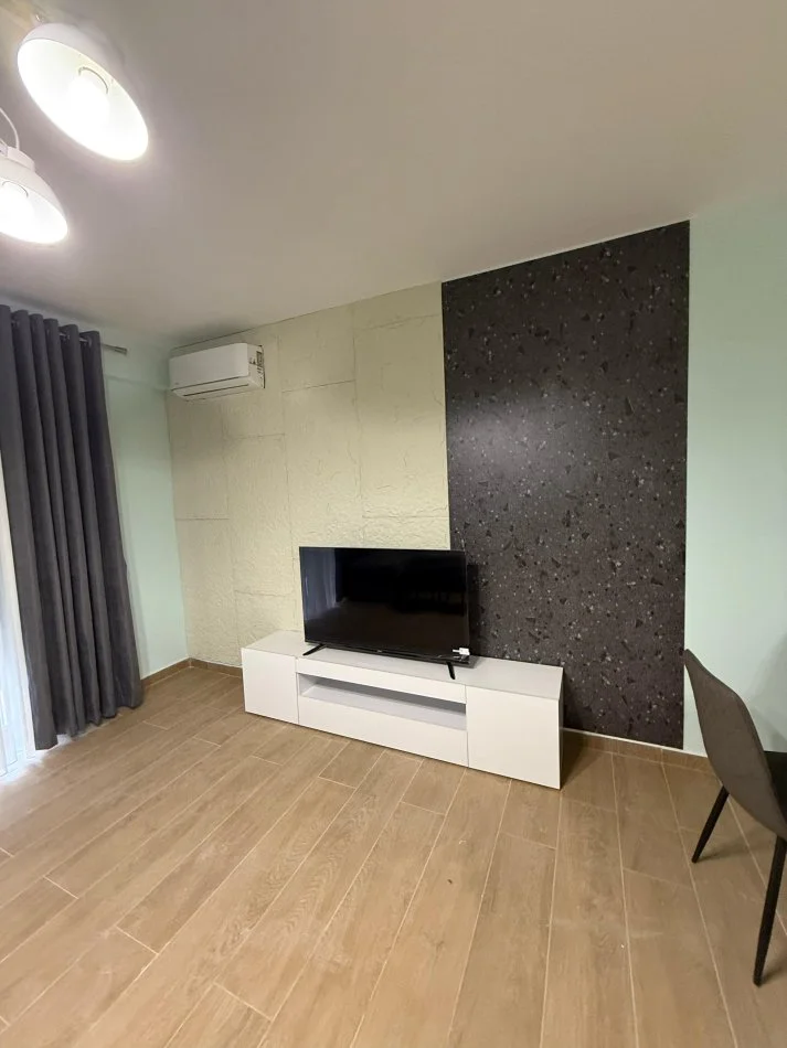 Tirane, jepet me qera apartament 1+1 Kati 4, 60 m² 500 € (KODRA DIELLIT 2)