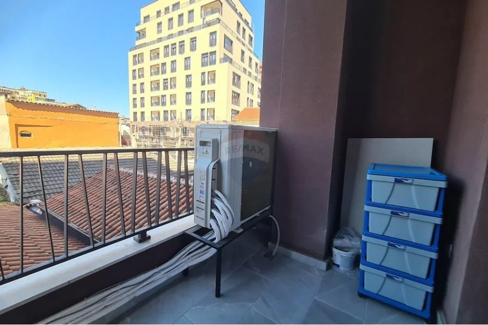 Tirane, jepet me qera apartament 2+1+Aneks+Ballkon Kati 1, 108 m² 750 € (Rruga e Kavajes)