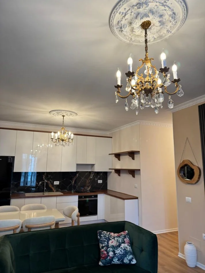 Tirane, jepet me qera apartament 2+1 Kati 3, 109 m² 750 € (RRUGA XHANFIZE KEKO)