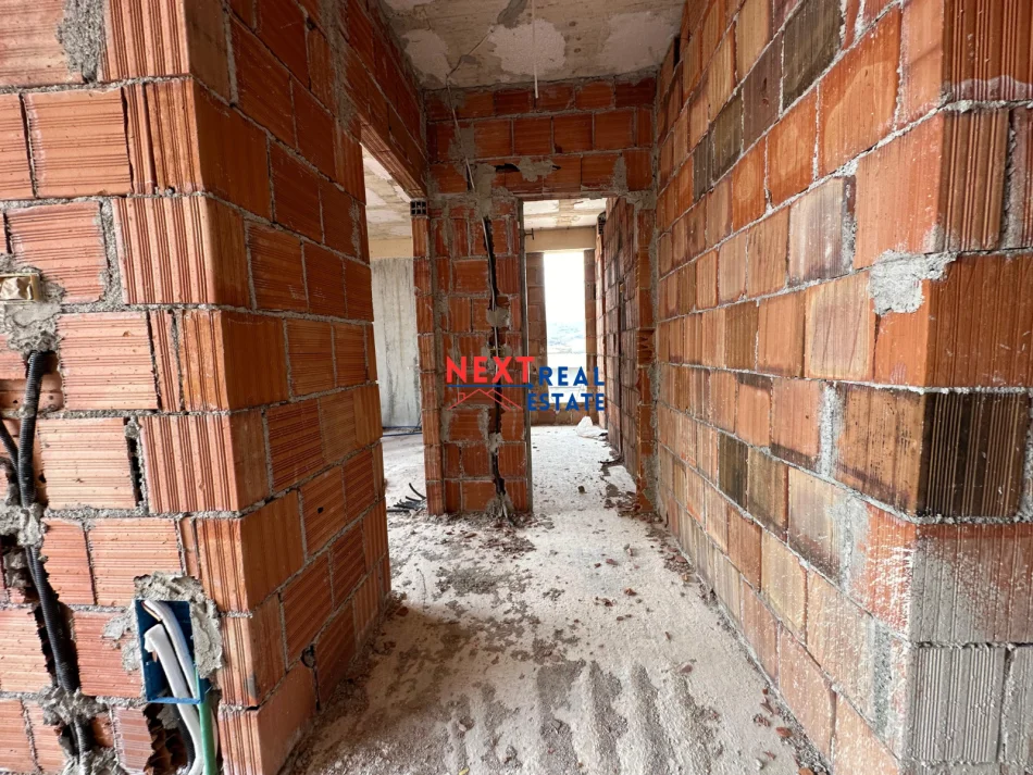 SHITEN BASHKE OSE TE NDARA 2 APARTAMENTE NE ORIKUM TEK MEHILLI SHPK