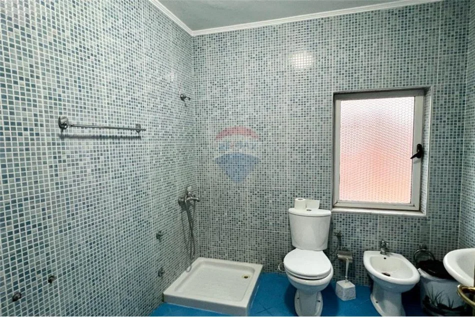 jepet me qera 2+1 Kati 6, 131 m² 450 €