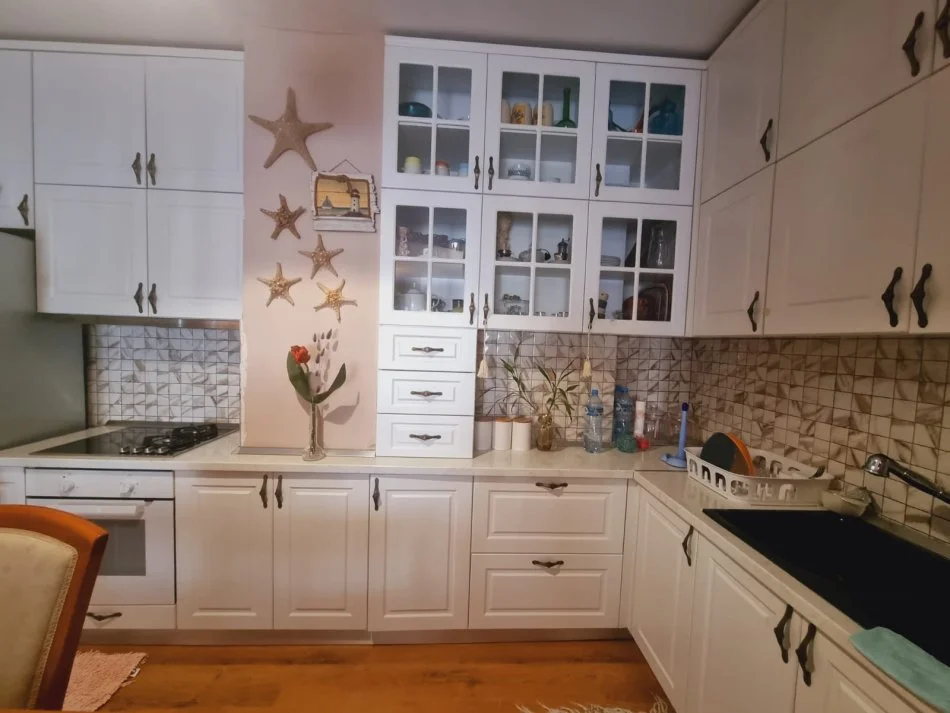 Tirane, shitet apartament 3+1+Aneks+Ballkon Kati 4, 121 m² 250.000 €