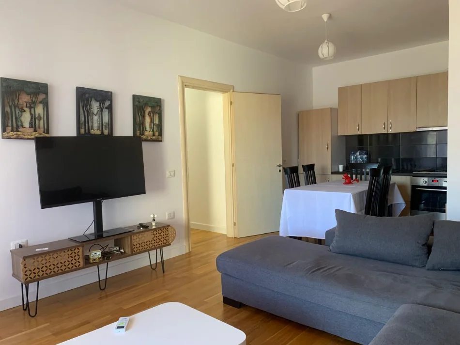 Tirane, shes apartament 2+1+Ballkon Kati 4, 159.390 € 