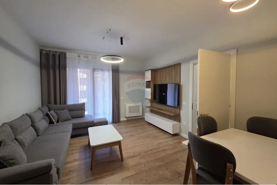 Tirane, jepet me qera apartament 1+1 Kati 2, 87 m² 500 € (Oasis Residence)