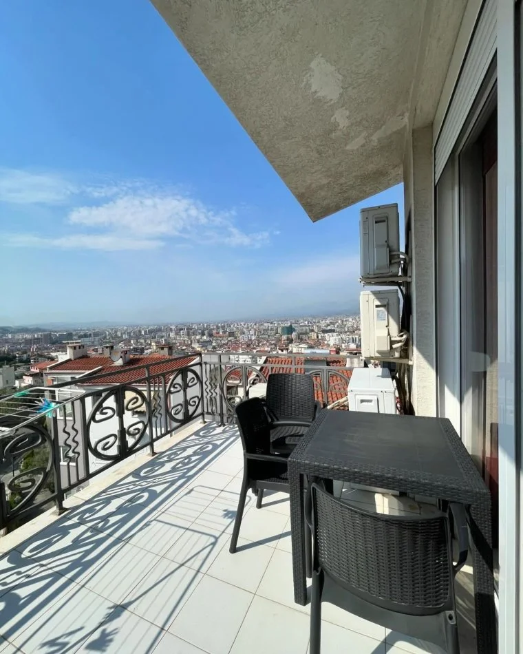 Tirane, jap me qera apartament duplex Dublex Kati 4, 165 m² 1.000 € (Kodra e Diellit)