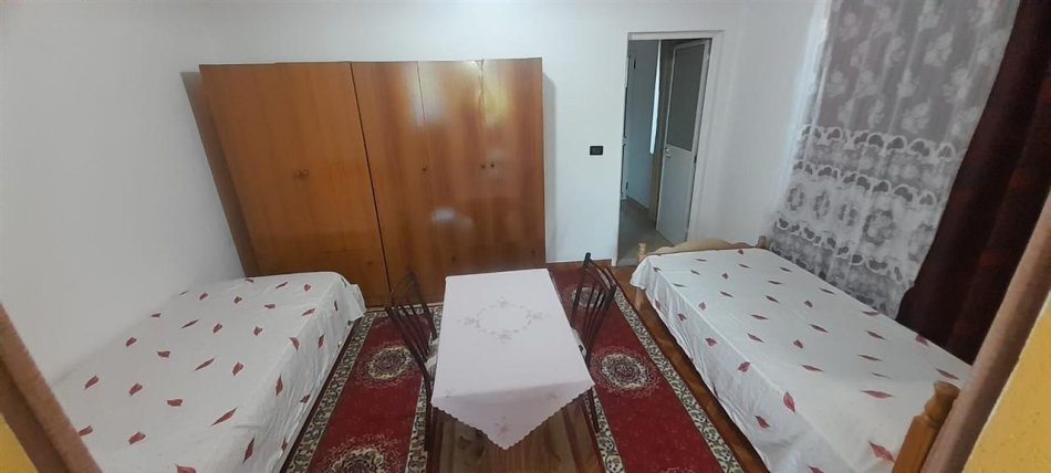 Tirane, jepet me qera apartament 1+1+Ballkon Kati 1, 54 m² 320 € (ne rrugen Xhanfize Keko Porcelan Tirane)