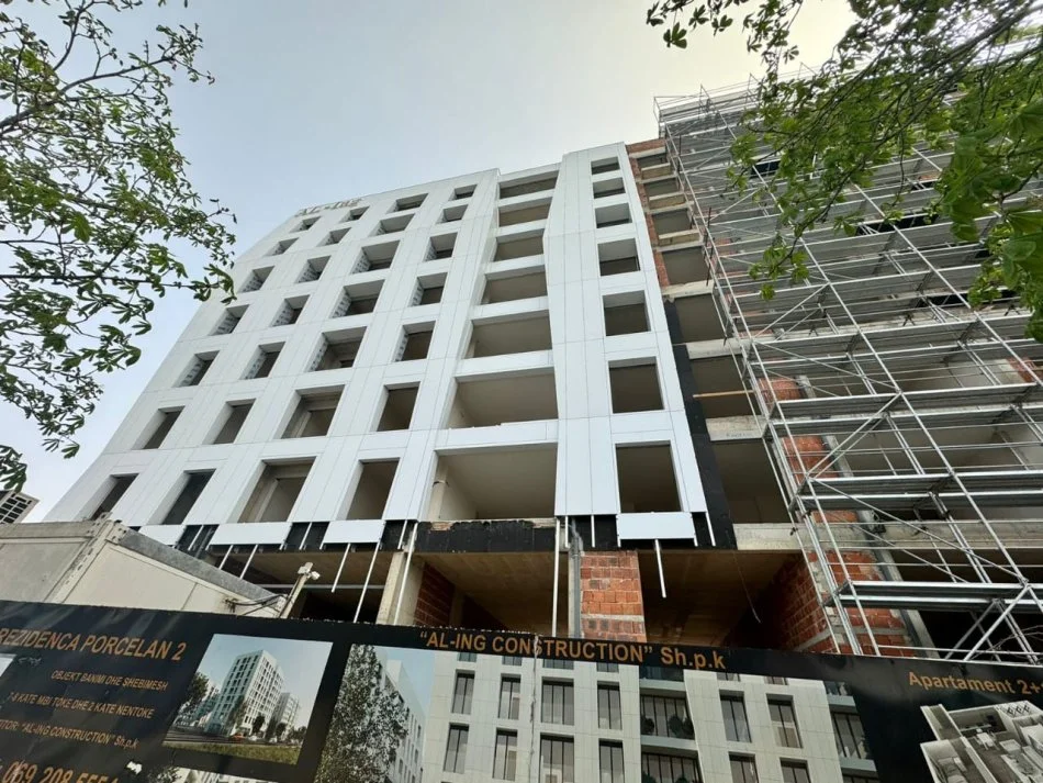 Tirane, shitet apartament 2+1, Kati 6, 