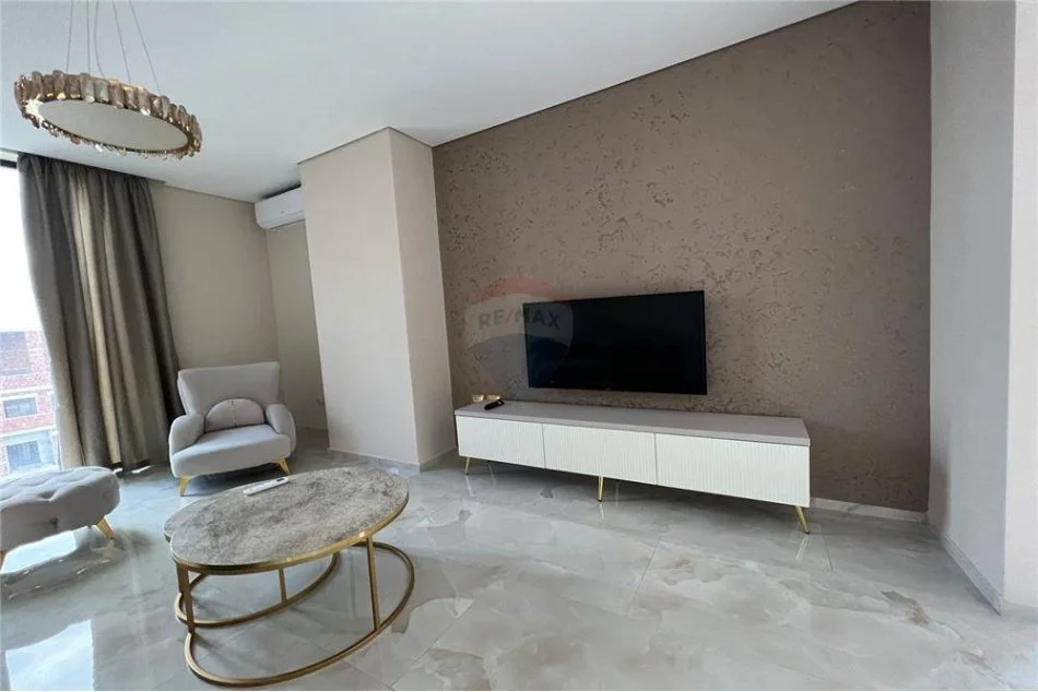 Tirane, jepet me qera apartament 2+1+Aneks+Ballkon Kati 8, 120 m² 850 € (rruga e Kavajes)