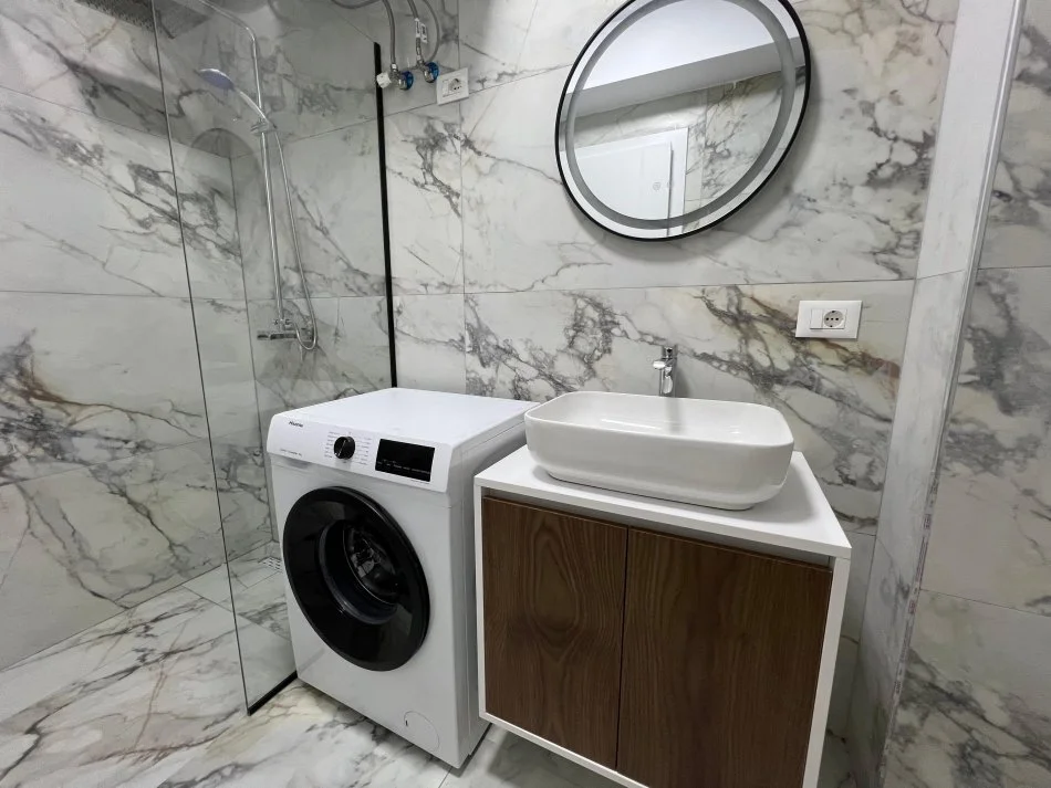 Tirane, jepet me qera apartament 2+1 Kati 1, 105 m² 750 € (KODRA DIELLIT)