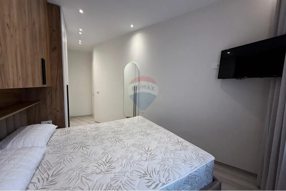 Tirane, jepet me qera apartament 1+1 Kati 1, 60 m² 600 € (Kodra e diellit)