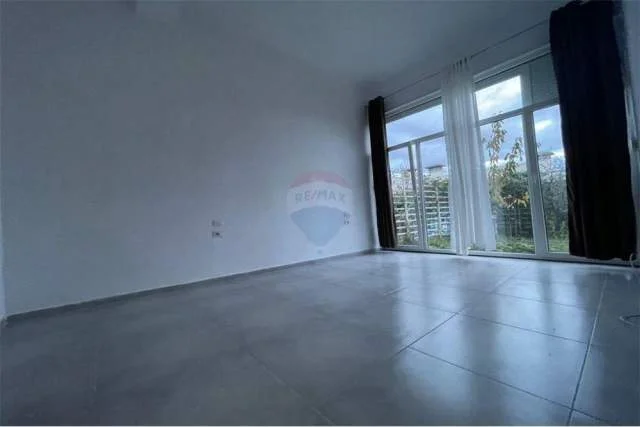 Tirane, jepet me qera apartament duplex Dublex 108 m² 1.500 Euro (Kodra e Diellit)