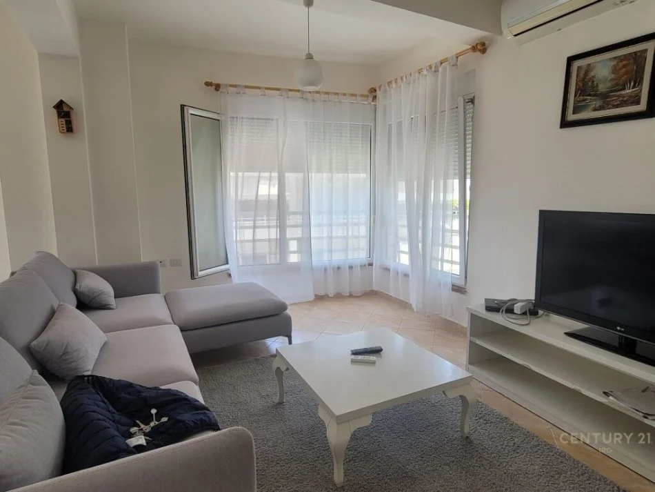 Tirane, shitet apartament 2+1+Ballkon Kati 3, 90 m² 187.000 € (Kodra e Diellit)