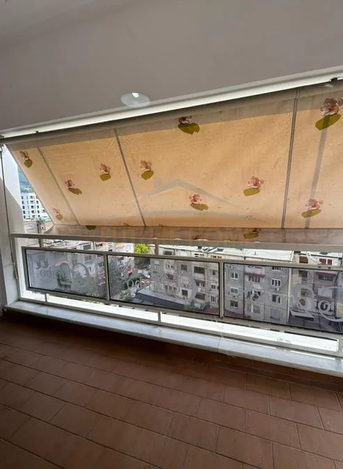 Tirane, shes apartament 2+1+Ballkon Kati 7, 91 m² 205.000 € (rr. Xhanfize Keko)