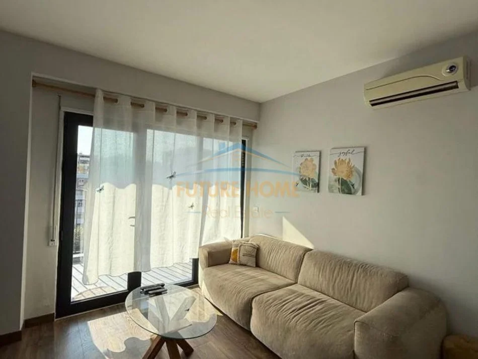 Tirane, jepet me qera apartament 1+1 Kati 8, 70 m² 650 € (Kompleksi Dinamo)