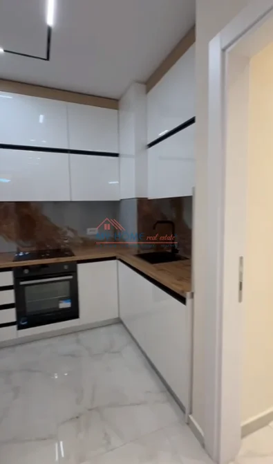 Tirane, jepet me qera apartament 1+1+Ballkon Kati 6, 80 m² 630 € (Rruga Dritan Hoxha)