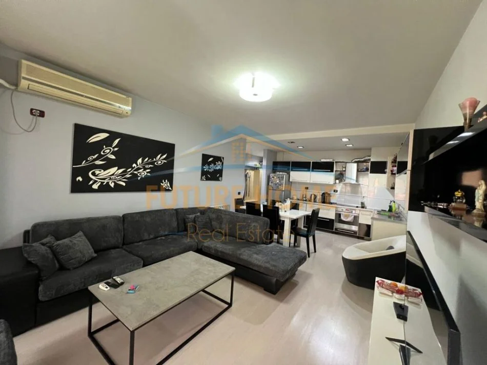 Tirane, shitet apartament 2+1 Kati 4, 97 m² 230.000 € (Komuna e Parisit, Tiranë)