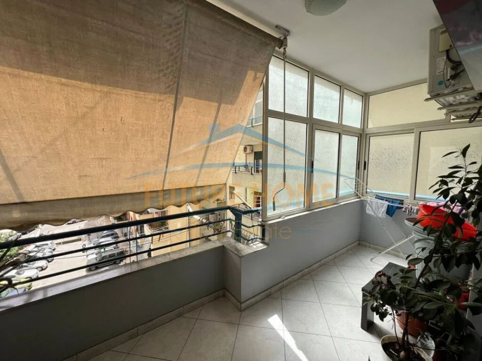 Tirane, shitet apartament 2+1 Kati 4, 97 m² 230.000 € (Komuna e Parisit, Tiranë)