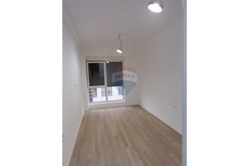 Tirane, shitet apartament 1+1 Kati 4, 63 m² 157.000 € (Kompleksi Kontakt)