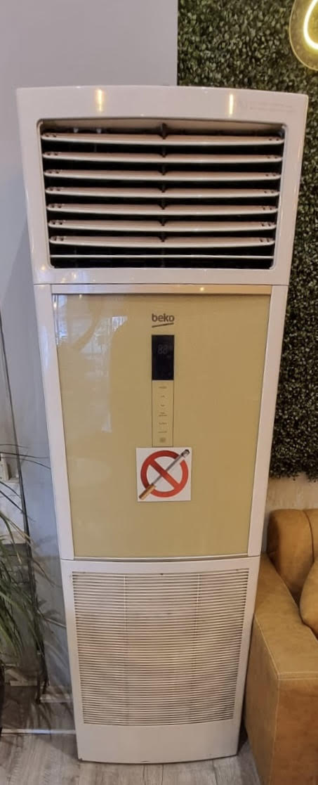 Tirane, Shitet kondicioner kolone per lokale