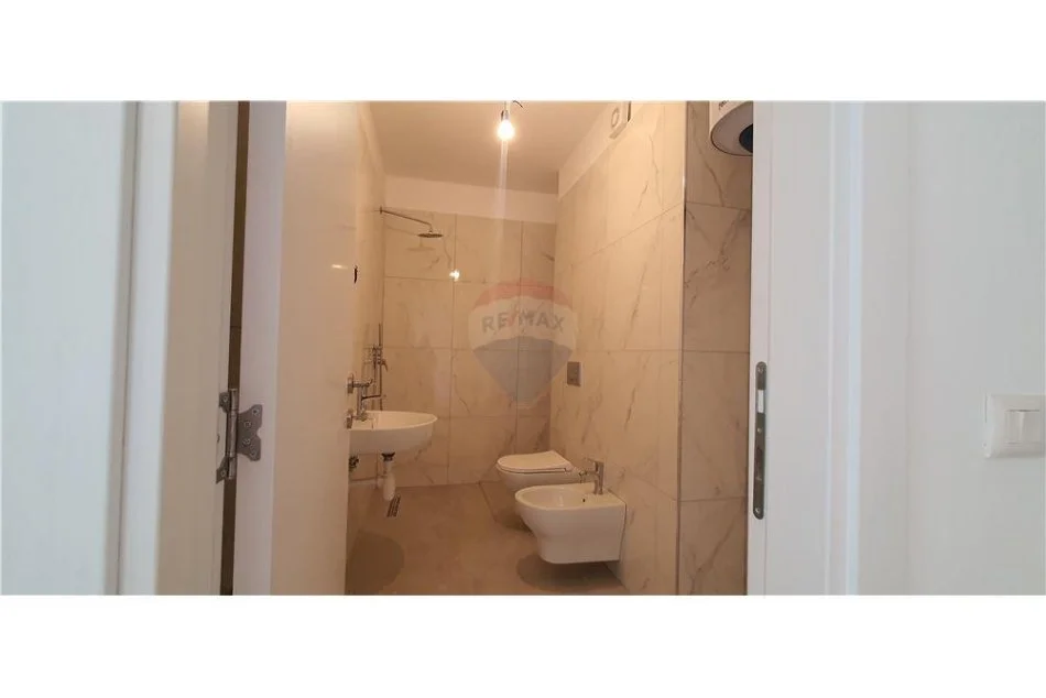 Apartament 1+1 me qira tek Kompleksi Zirkon!