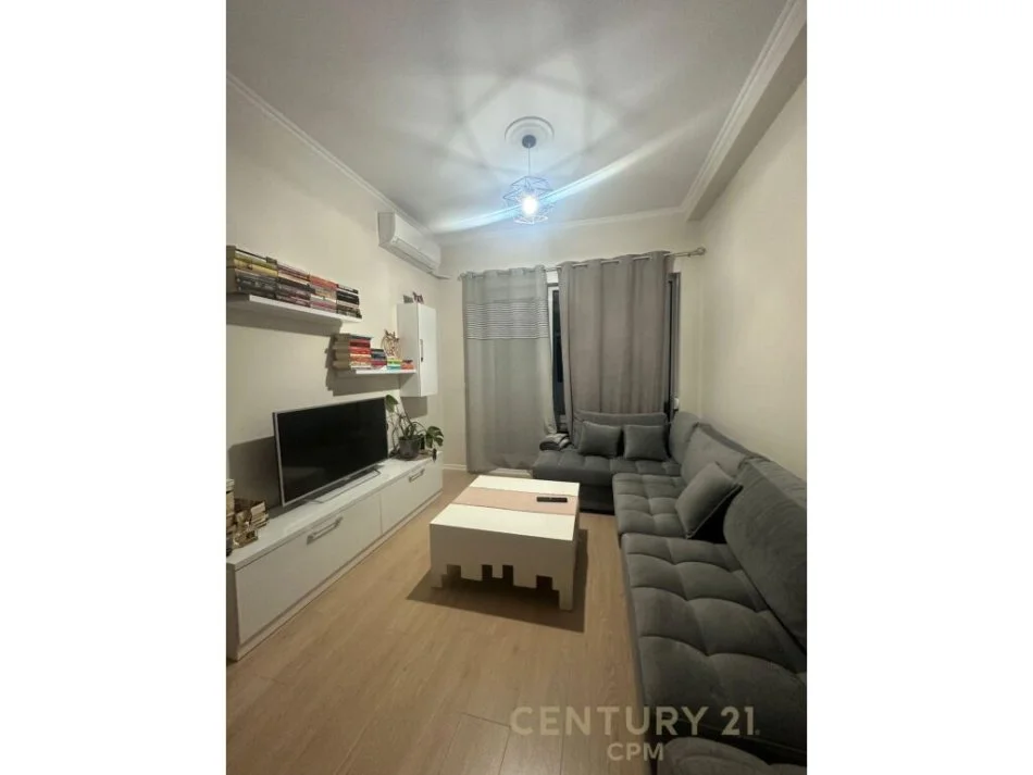 Tirane, shitet apartament 1+1 Kati 5, 59 m² 140.000 € (Artan Lenja)