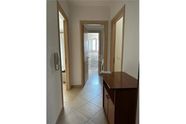 Tirane, jepet me qera apartament 1+1 Kati 7, 73 m² 500 Euro (Rruga Frosina Plaku)