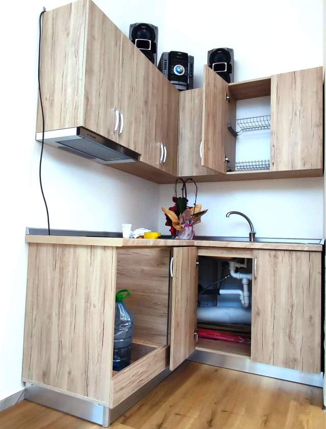 Kuzhine / Kontrabufe Kuzhine 29500 leke