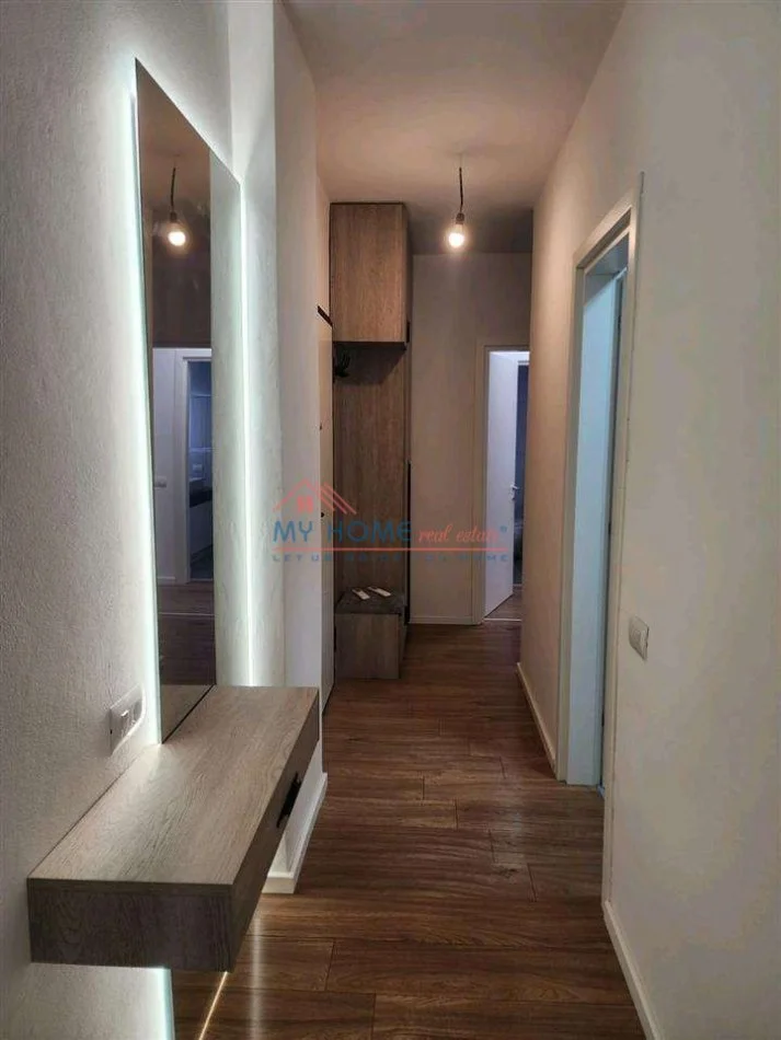 Tirane, jepet me qera apartament 2+1+Ballkon Kati 3, 115 m² 1.000 € (Rruga Shyqyri Brari)