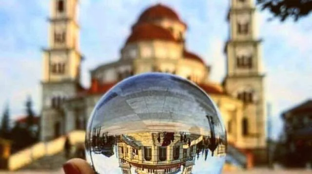 Tirane, ofroj City-tour 55 Euro