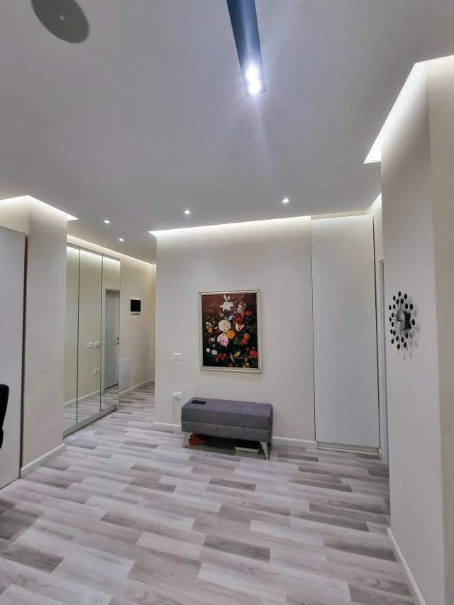 Tirane, shes apartament Ish Tregu Elektrik, Kompleksi Grand 2+1+A+BLK Kati 6, 94.6 m² 175.000 Euro