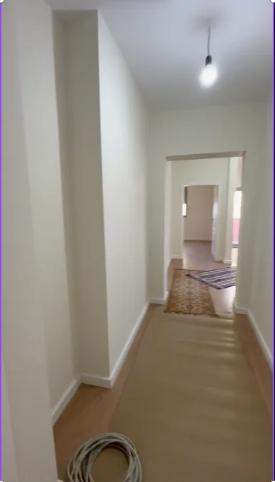 Fier, shitet apartament 3+1+Ballkon Kati 5, 107 m² 91.000 € (Rruga Mujo Ulqinaku)