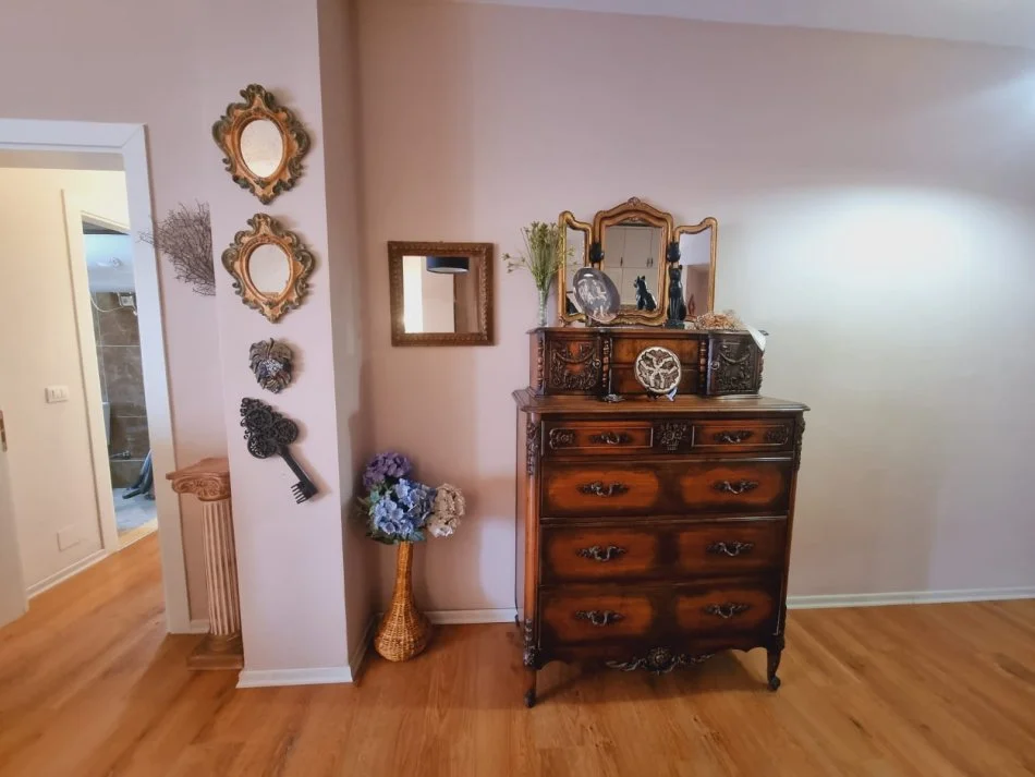 Tirane, shitet apartament 3+1+Aneks+Ballkon Kati 4, 121 m² 250.000 €