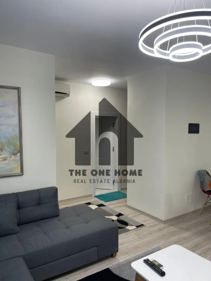 Shqiperi, jepet me qera apartament 1+1+Ballkon Kati 9, 78 m² 1.000 € (Rruga Kosovarve)